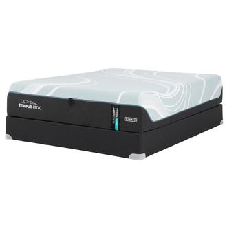 LuxeAdapt 2.0-Medium Hybrid King Mattress w/Regular Foundation by Tempur-Pedic
