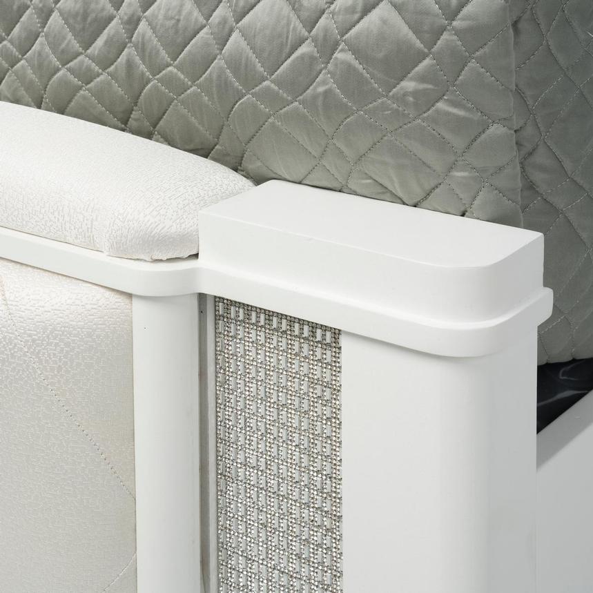 Russell Twin  alternate image, 9 of 9 images.