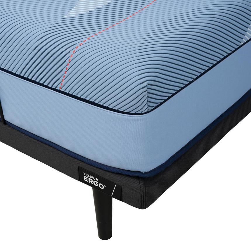 Pro Reno Hybrid-Firm Twin XL Mattress w/Ergo® 3.0 Powered Base by Tempur-Pedic  alternate image, 3 of 5 images.