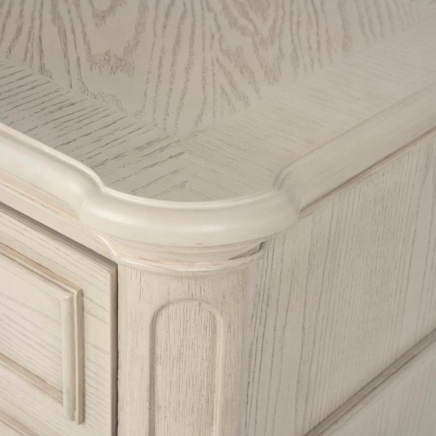 Avenne Chest alternate image, 9 of 11 images.